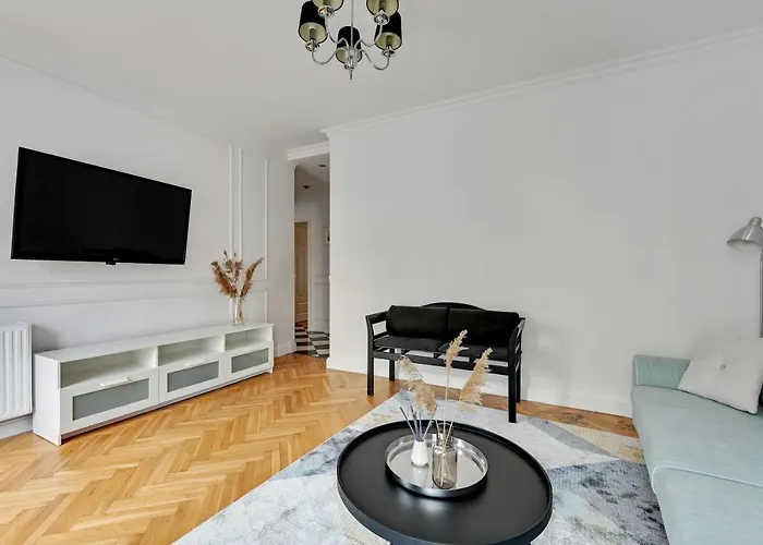 Dlugi Targ Street, Main Old Town & Riverside By Downtown Apartments