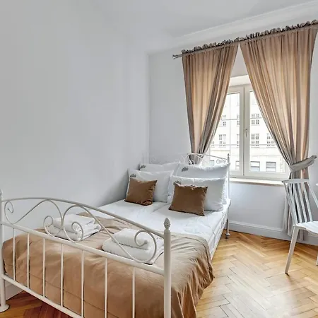 Dlugi Targ Street, Main Old Town & Riverside By Downtown Apartments Danzig Exterior foto