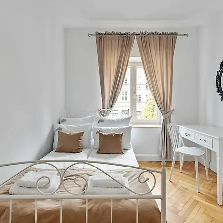 Dlugi Targ Street, Main Old Town & Riverside By Downtown Apartments Danzig Exterior foto
